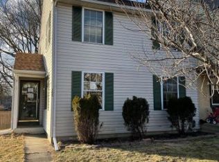 205 Bayberry Ct, Marlton, NJ 08053