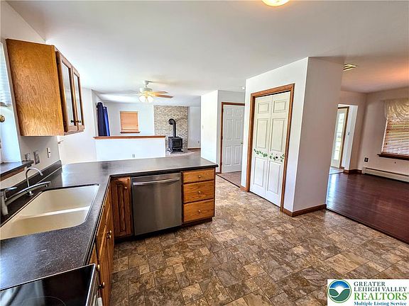 5th image of 450 Patten Cir