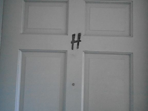 2nd image of 3401 N Gaviota Ave