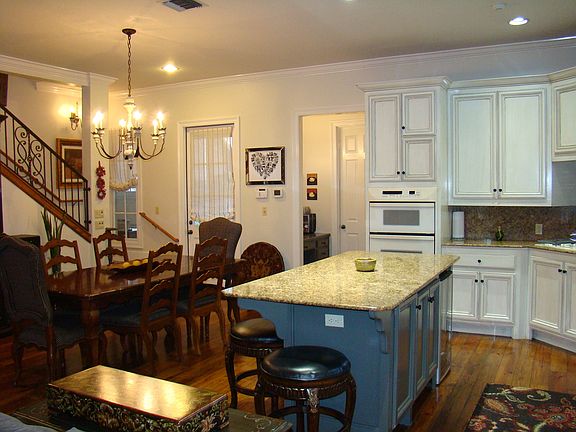 Kitchen/Dining