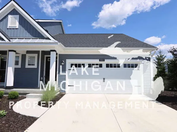 8900 Dalton Ln, Jenison, MI 49428