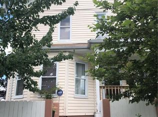 105 Indiana Ave, Providence, RI 02905