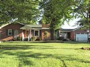 213 Forio Ave, Mount Carmel, IL 62863