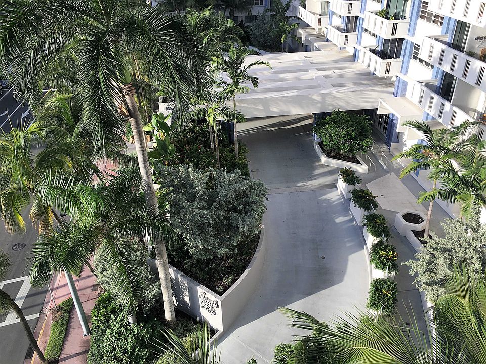 1st image of 800 West Ave APT 735