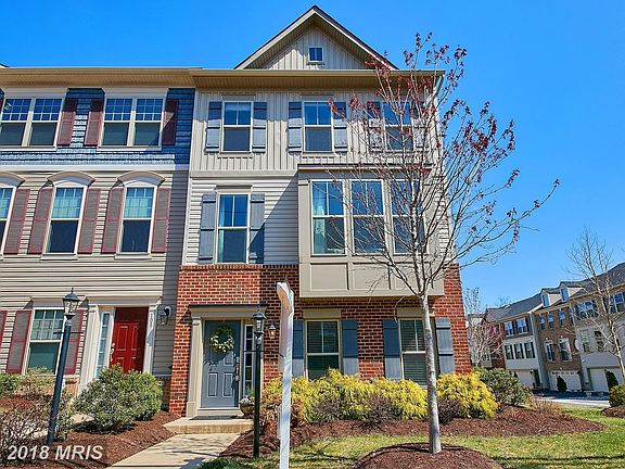 3rd image of 110 Vista Knoll Dr