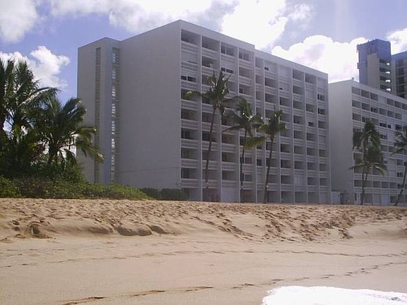 Makaha Beach Cabanas