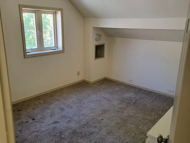 2807 SE Balfour St — Photo 5