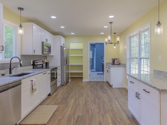 4th image of 102 Bandy Rd