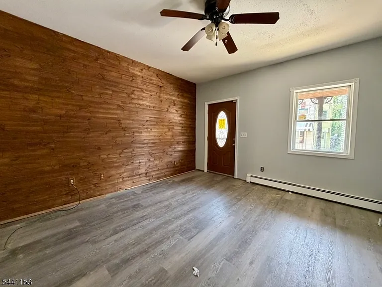 249 Mercer St — Photo 3