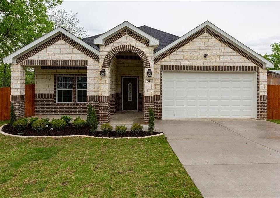 1st image of 604 Netherland Dr