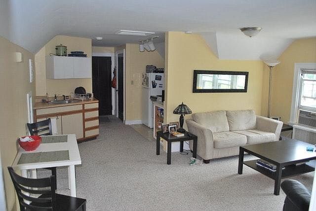 Living Area / Kitchen