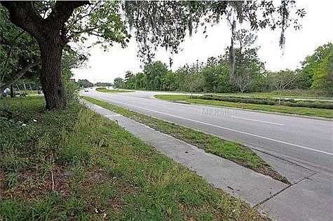 4th image of 4587 N Ronald Reagan Blvd