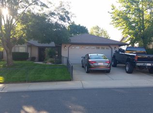 1458 Rose Tree Ln, Redding, CA 96003