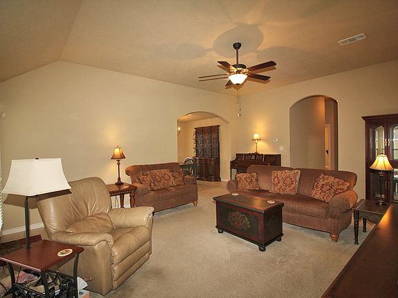4th image of 6301 Marble Falls Dr