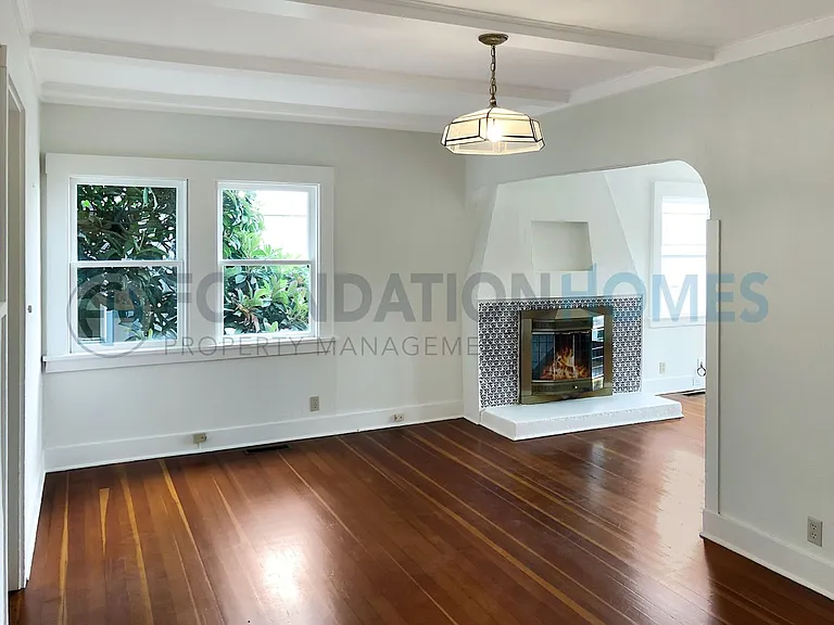 428 Napa St — Photo 9