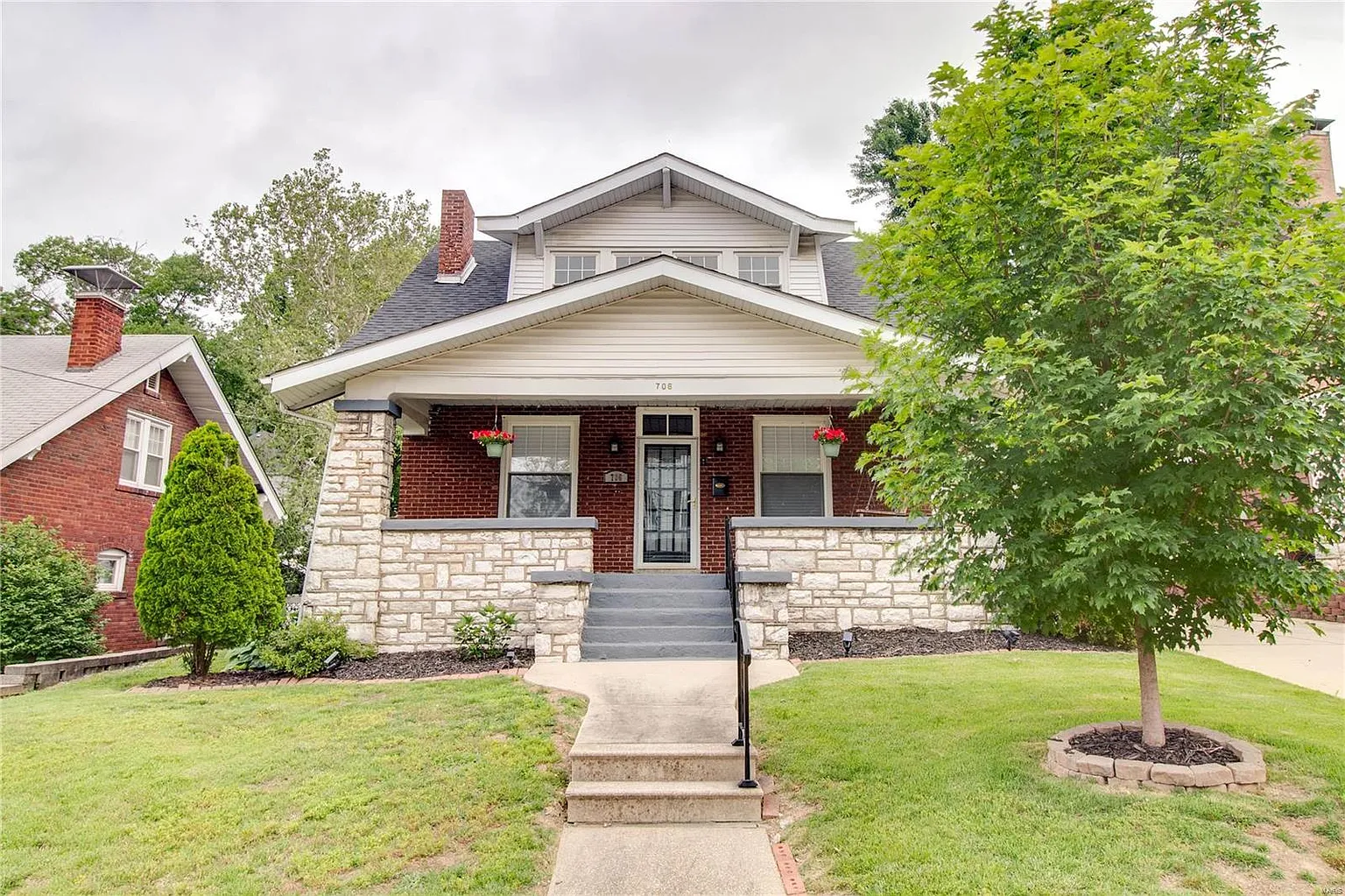 706 Linden St photo 1