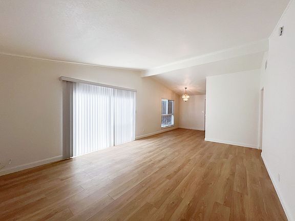 5th image of 6405 Stoneman Dr