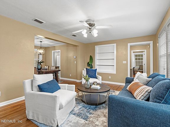 5th image of 4542 PINEWOOD Avenue