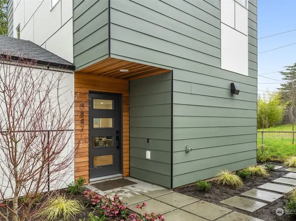 8847 30th Avenue SW, Seattle, WA 98126