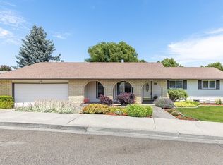 1204 W 19th Pl, Kennewick, WA 99337