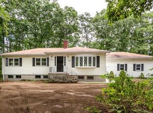 22 Ruel Dr, Dover, MA 02030