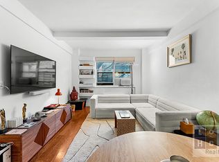 550 Grand St, New York, NY