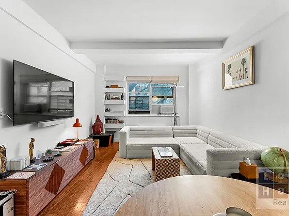 550 Grand St, New York, NY 10002