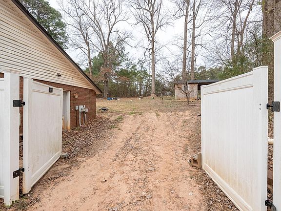 5th image of 1308 Glenn Ct