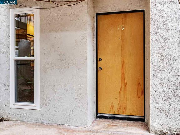 2nd image of 1411 Creekside Dr APT 19