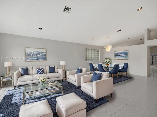 9820 SW 154th Pl, Miami, FL 33196