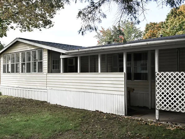 177 Apple Ct, Muskegon, MI 49445