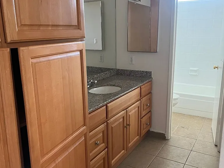 13921 YUKON LP — Photo 6