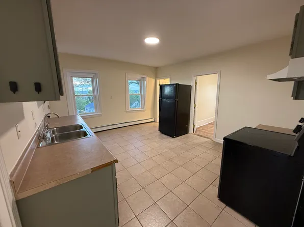 20 Peach Ave Floor 3, Providence, RI 02906