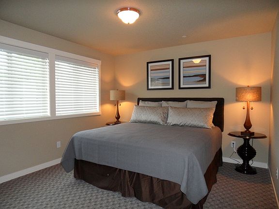 5th image of 3711 NE 87th Pl