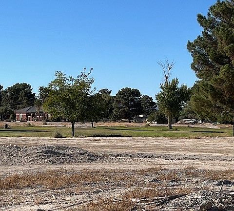 5th image of 2970 S Pebble Beach Ave