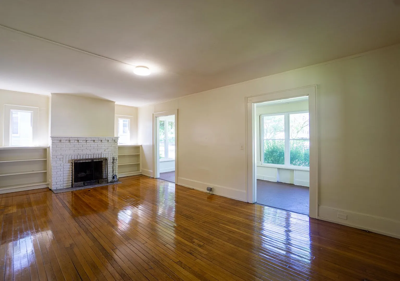 815 Maryland Ave - Available 6/1/27 - Beautiful Single Family House — Photo 4