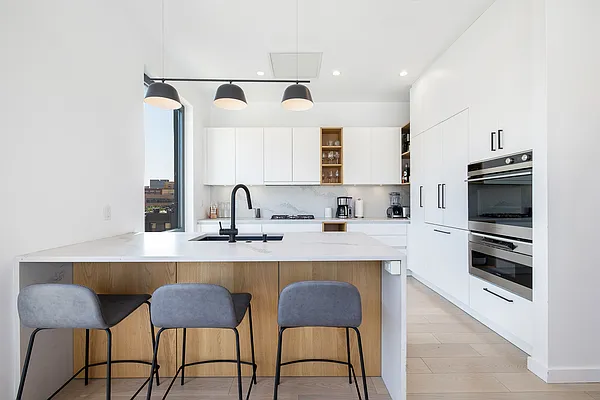 Sold by Brick&Mortar | media 11