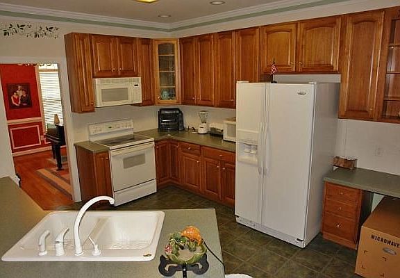 5949 Oakmont Ct. Kernersville NC 27284