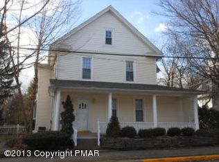 211 N 6th St, Stroudsburg, PA