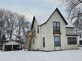 743 8th St, Beloit, WI 53511