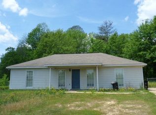 301 Stagecoach Dr, Phenix City, AL 36869
