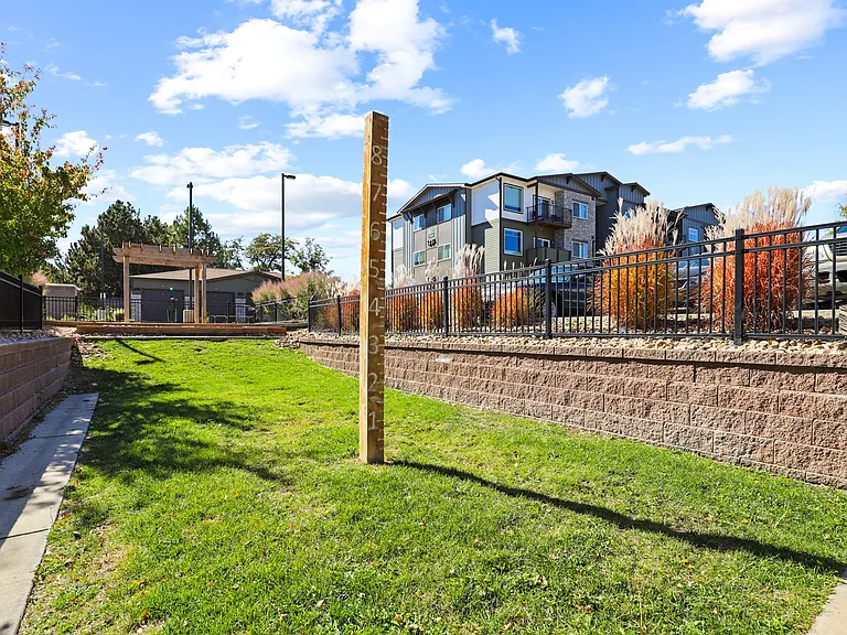 Copperleaf Place Apartments — Photo 17