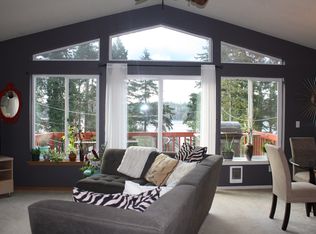 10106 Steamboat Island Rd NW, Olympia, WA 98502