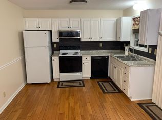 1009 Elkins Dr, Morgantown, WV 26505