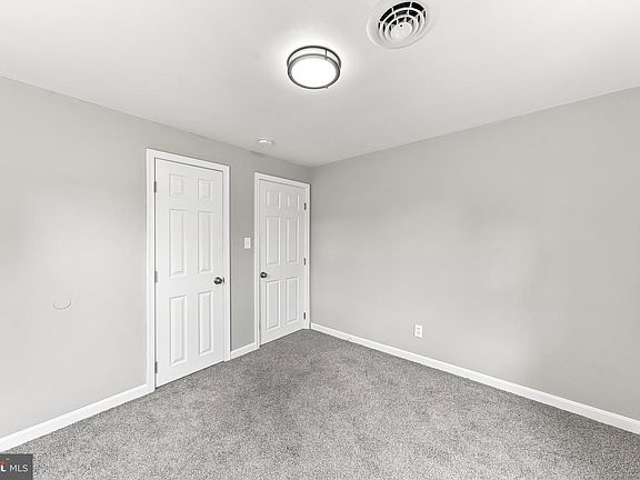 3rd image of 304 Frazer Pl