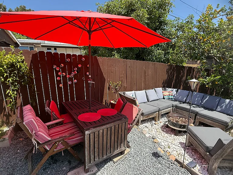 Outdoor dining and lounge (fire pit not included)