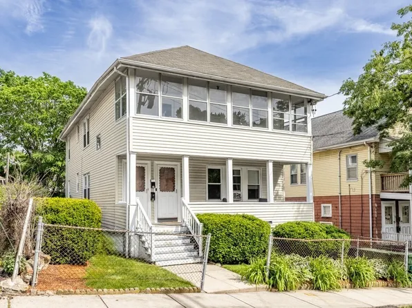 34-36 Morton St, Watertown, MA 02472