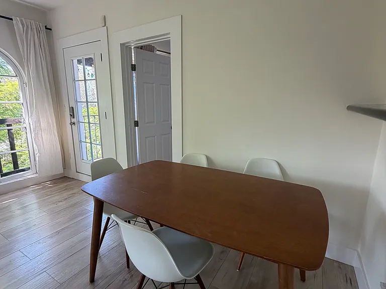 2039 Ivar Ave #1 — Photo 10