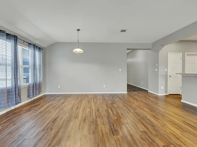128 Sage Meadows Dr — Photo 6