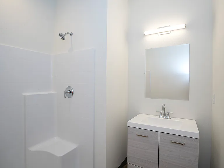 4873 S 48th St #D-2 — Photo 7